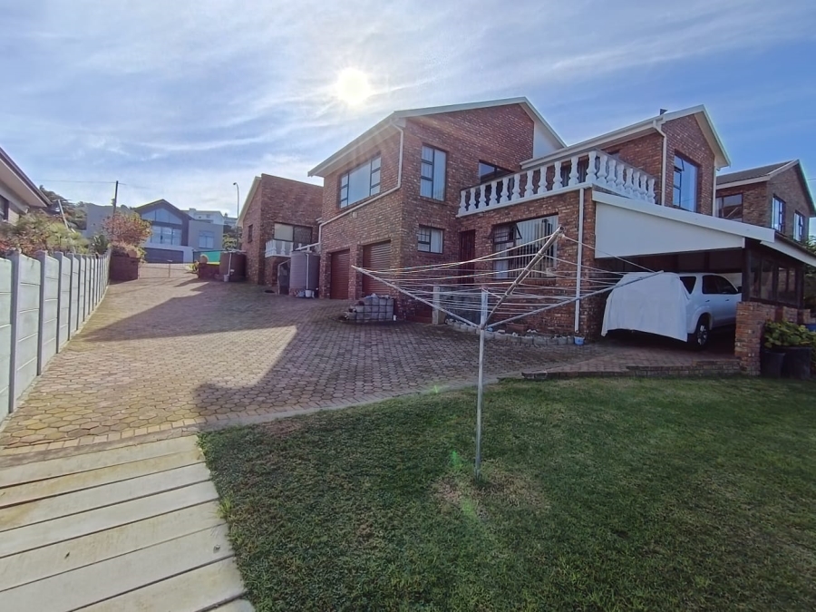 3 Bedroom Property for Sale in Dana Bay Western Cape
